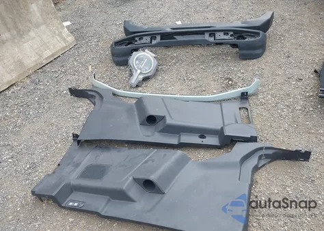 2023 Ford Bronco z USA, uszkodzony, nr VIN 1FMDE5AH5PLB27206